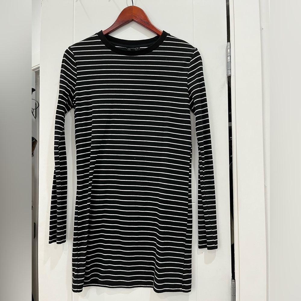 Topshop Black and White Striped Long Sleeved T-Shirt Dress